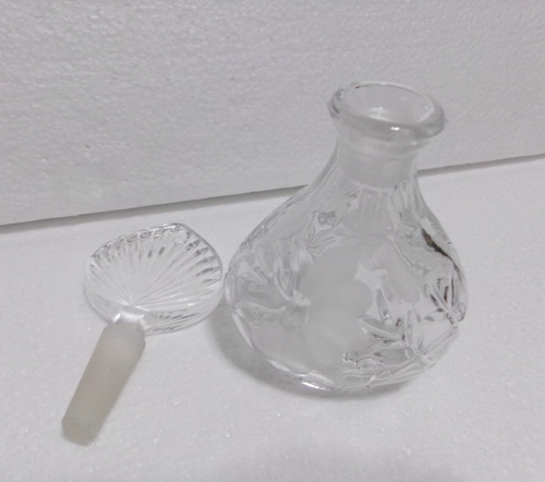 Vintage PRINCESS HOUSE Crystal Perfume Bottle Etched Satin Glass Flowers - Picture 15 of 20