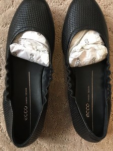 ecco incise enchant black