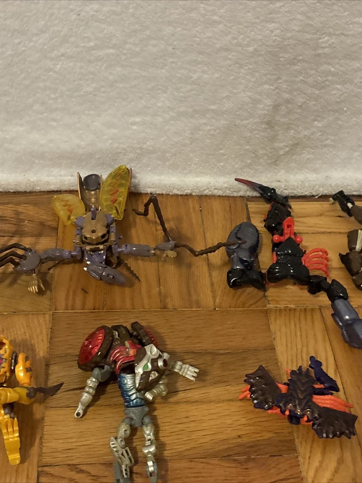 Gran Lote de Figuras de Acción de Colección Transformers y Guerra de las Bestias Hasbro Años 90 Y2K Foto 3 de 4