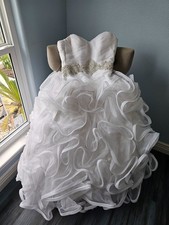 Davids Bridal Wedding Dress