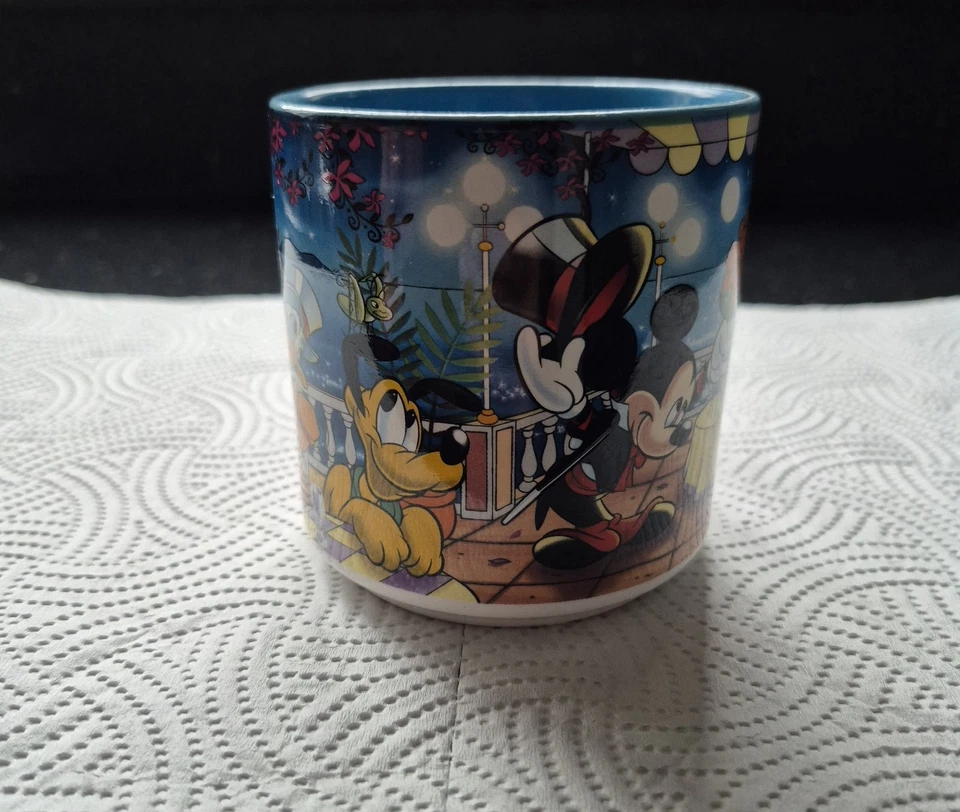 Vintage Walt Disney's Classic Mickey & Friends Serenade Scene Mug ~ Rare. VGC. - Image 2 of 4