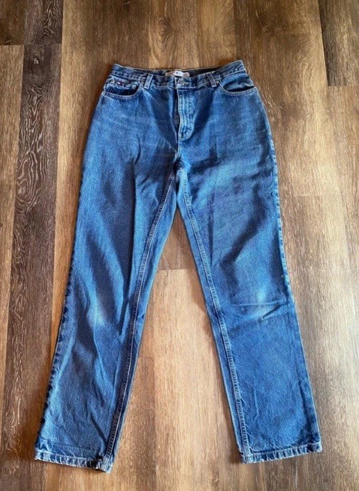 Vintage Tommy Hilfiger Women’s Medium Wash Straight Leg Jeans Size 8
