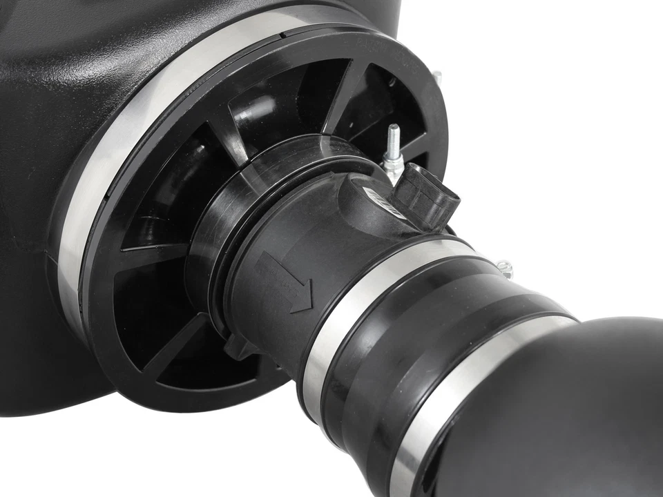 AFE Momentum GT Cold Air Intake System For 2007-2008 Chevrolet Express 1500 5.3L - Imagem 4 de 4