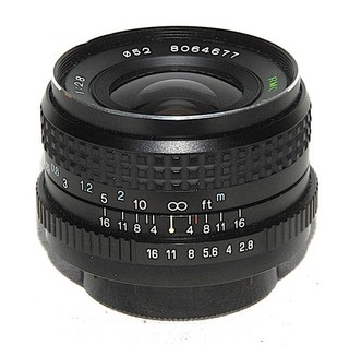 OBJECTIF RMC TOKINA 2 8/28 MONTURE M42 TRES BON ETAT
