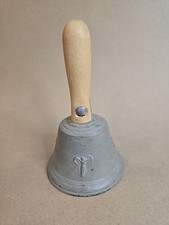 Antike Handglocke / Tischglocke mit Holzgriff &ndash; Gusseisen, Vintage, Sammlerst&uuml;ck