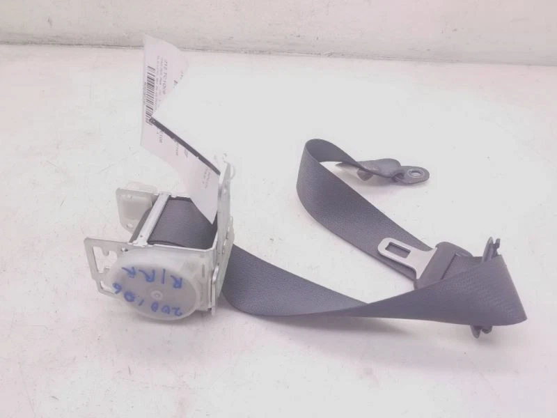 Toyota Avalon Limited 2009 conjunto de cinturón de seguridad trasero lado del pasajero Foto 4 de 4