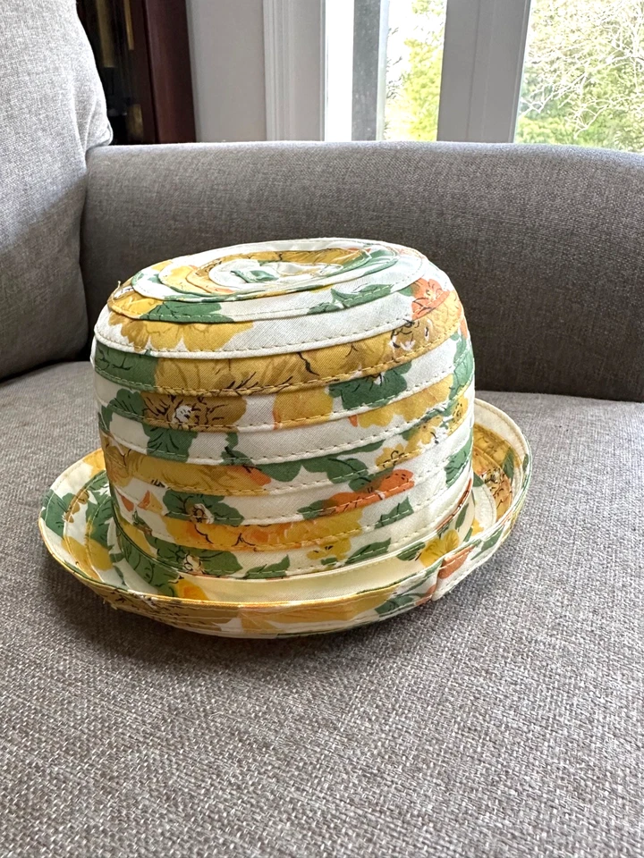 Vintage 1950's Cloche Hat Mid Century, Gus Mayer, Yellow and Green Floral, Med. - Image 3 of 4