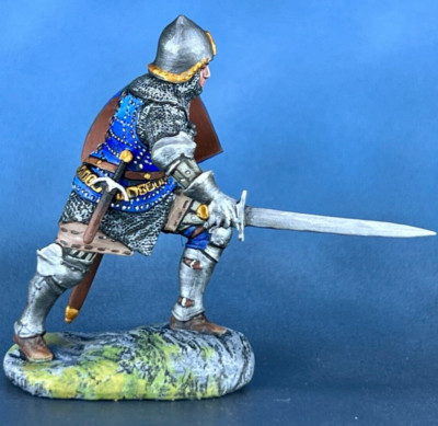 Hand-Painted Medieval Gascon Knight Figurine - Intricate Plastic Craft 80мм