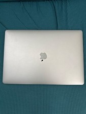 Apple MacBook Pro 15.4" 1 TB SSD, Intel 6 Core i7 2.6 GHz, 16GB DDR4 Silver