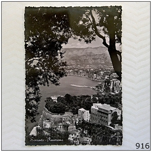 Sorrento Panorama 1952 Postcard (P916) - Picture 1 of 2