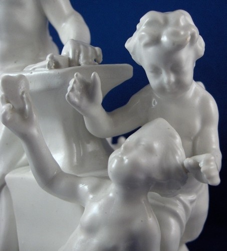 Antique 18thC Fuerstenberg Porcelain Blacksmith Figurine Figure Porzellan Figur - Picture 4 of 11