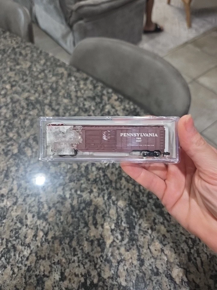 Acopladores acumulados a escala N fabricados por Atlas Model Railroad Co., en Foto 4 de 4