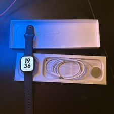 Apple Watch Series 10 42mm Jet Black Aluminium Case with Sport Band S/M