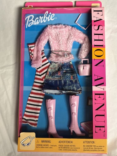 2002 FASHION AVENUE URBAN METRO, PINK KNEE HIGH BOOTS, FUZZY SWEATER NRFB MINT