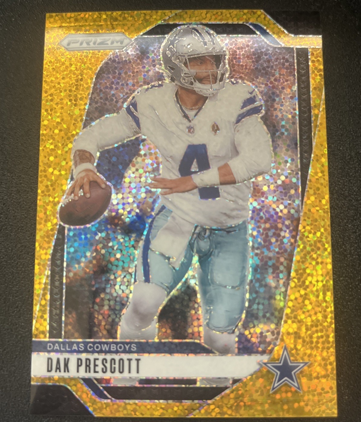 2024 Panini Prizm #73 Dak Prescott GOLD SPARKLE /24 Cowboys SSP