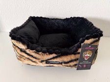 Ed Hardy Tiger Animal Print Faux Fur Pet Cuddler Dog Cat Bed 20  X 16  X 8  NEW