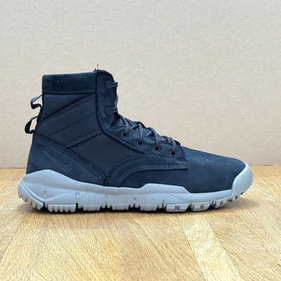 Nike SFB 6\