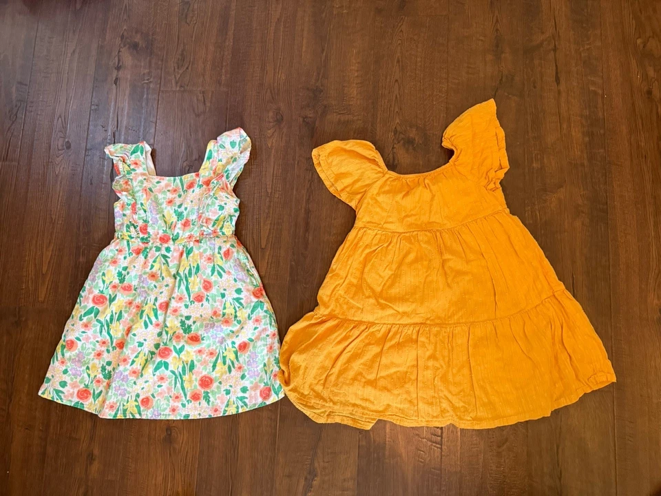 Pacote casual feminino | Vestidos e calcinhas | Tamanho 5T (18 peças) - Imagem 2 de 4