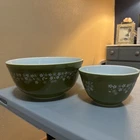 Pyrex Spring Blossom Crazy Daisy 401/403 mixing bowl set of 2.