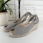 Foto 1 di 9