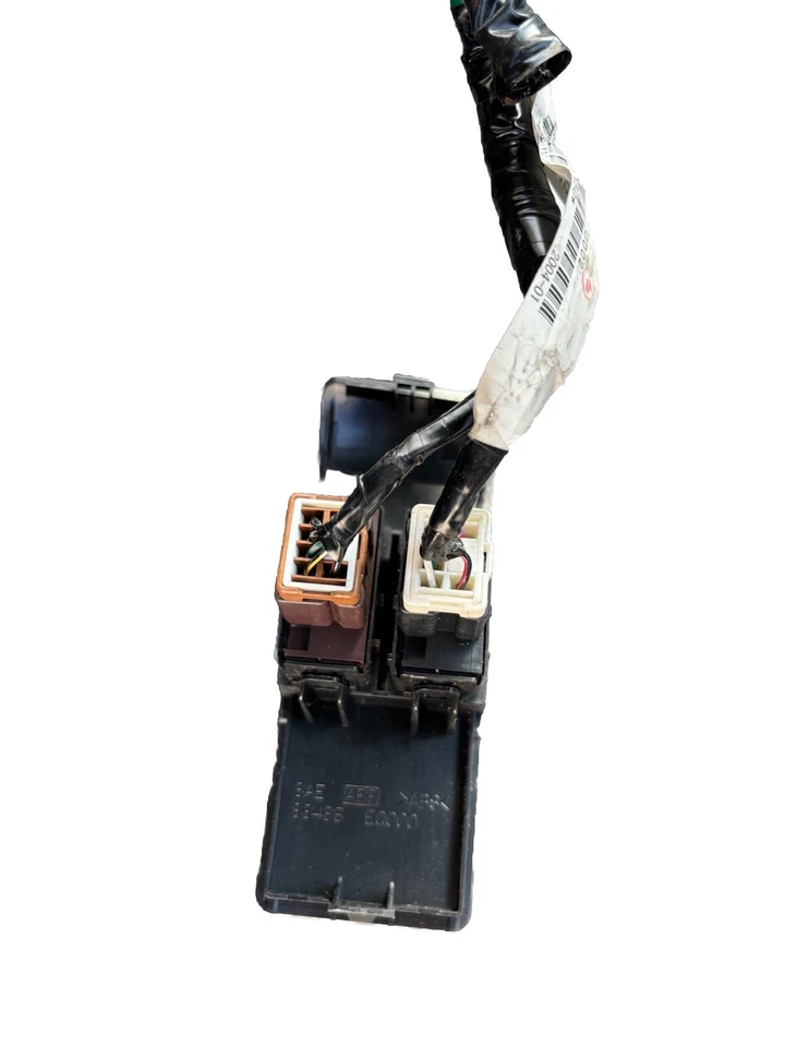 PAR DE INTERRUPTORES DE ASIENTO TÉRMICO Y CABLEADO NISSAN X-TRAIL MK1 24016 EQ300 (2000-2007) Foto 3 de 3