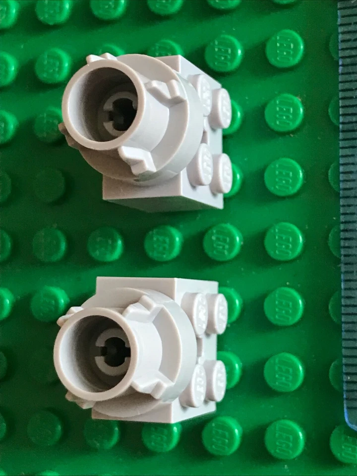LEGO TECHNIC Grey Differential Gearbox GEARS including 4 Black AXLES, photo 2 of 4