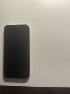 Apple iPhone 11 A2221 - 128GB - Weiß (Ohne Simlock) (Dual-SIM)