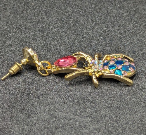 18k gold pl BNWT dangle drop earrings pink green enamelled spiders - Picture 2 of 3