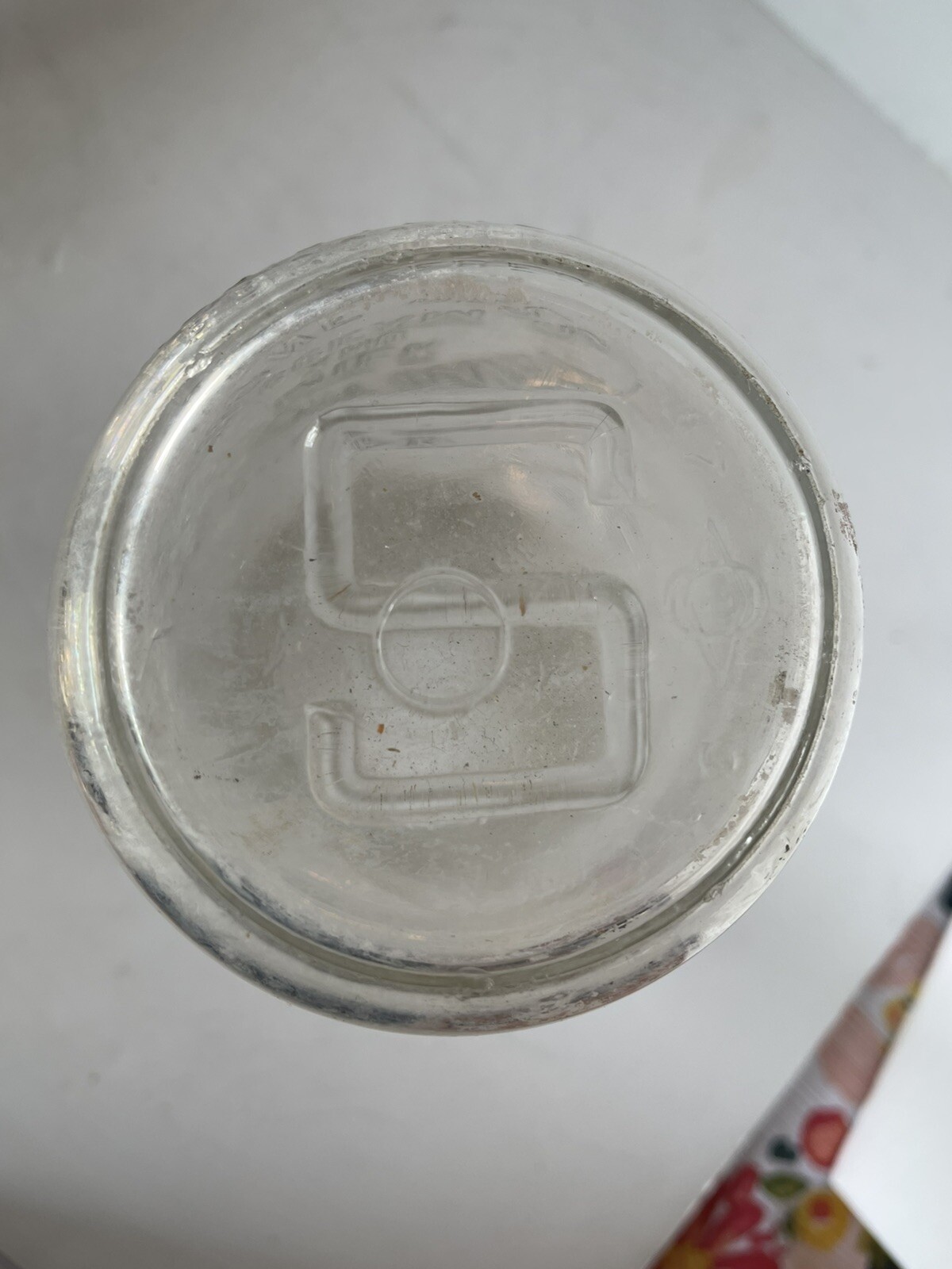 VTG GLASS ONE QUART MILK BOTTLE EMBOSSED SELECT DAIRY MILK & CREAM PHONE 2822