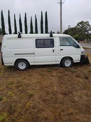 2008 Mitsubishi Express Mwb 5 Sp Manual Van Cars Vans Utes