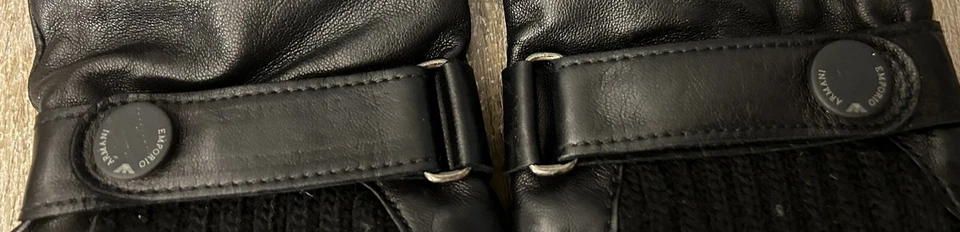 Женские черные кожаные перчатки Emporio Armani Италия маленькие - Изображение 3 из 4