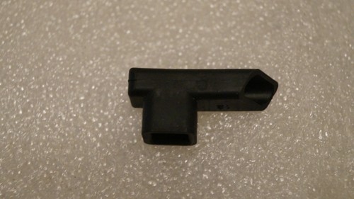 Audi A4 8E B7 Scheinwerfer Lüftung Gummi