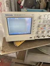 Tektronix TDS 2014B 100MHz 4 Channel 1GSs Color Oscilloscope Digital TDS2014B # 