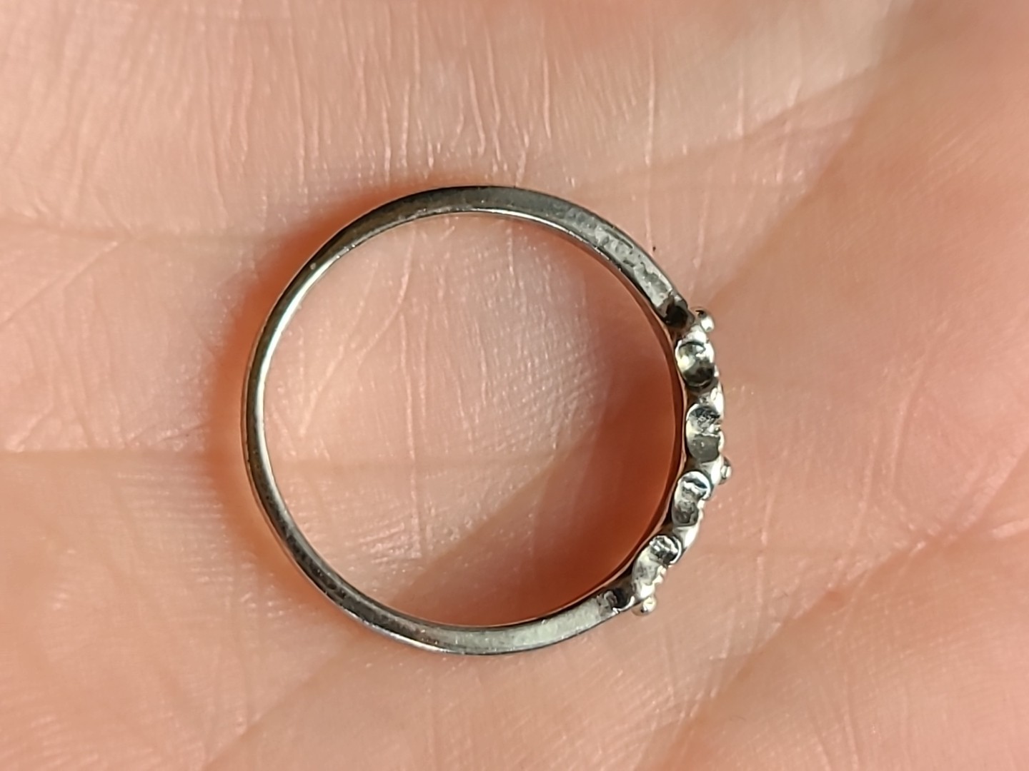 Silver Plated Tiny Flowered Ring With 2 Diamonds … - image 5