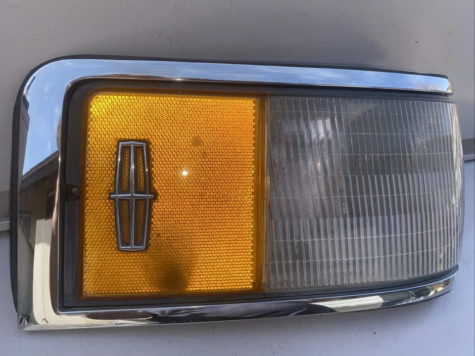 1990 - 1994 年林肯镇汽车原始设备制造商右手乘客转向信号侧标记灯 90 - 94 — 第 3/4 张图片