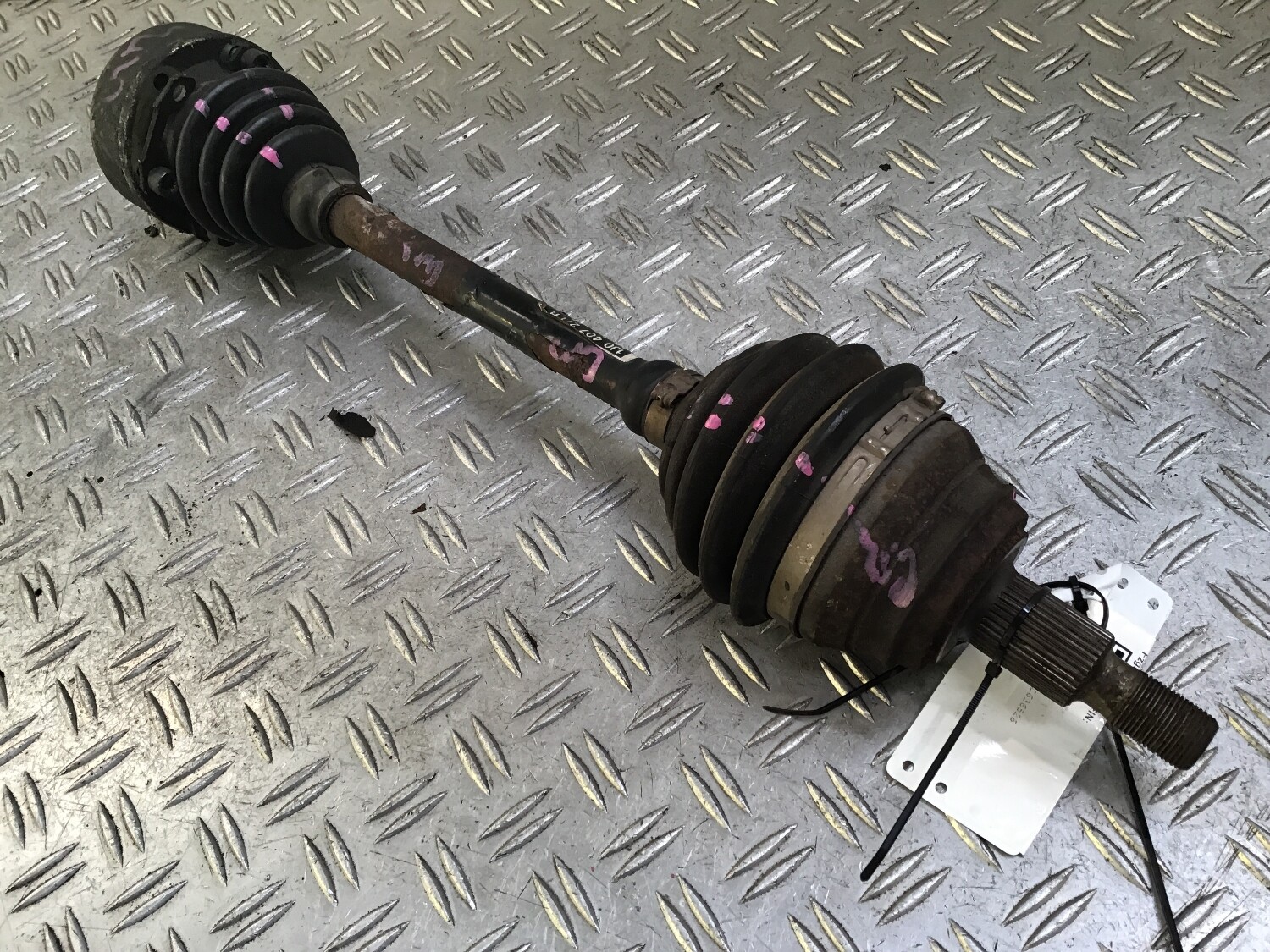 Antriebswelle VW Golf IV (1J) 1.9 TDI 66kW 90PS vorne
