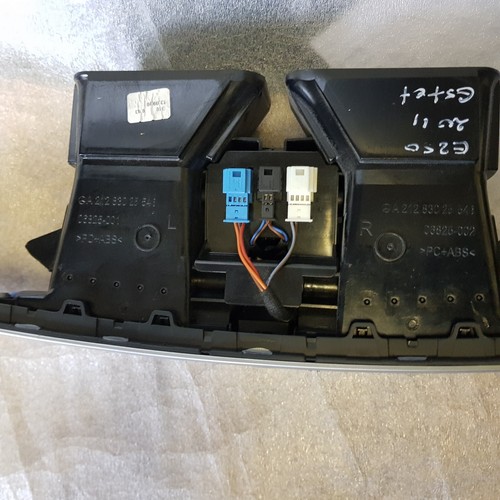MERCEDES E-KLASSE E250 W212 2010 ZENTRALE ARMATURENBRETTLÜFTUNGSSCHLITZE + VERKLEIDUNG A21283025541 - Bild 9 von 17