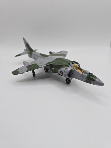 Ertl Bae Harrier II - Picture 7 of 11