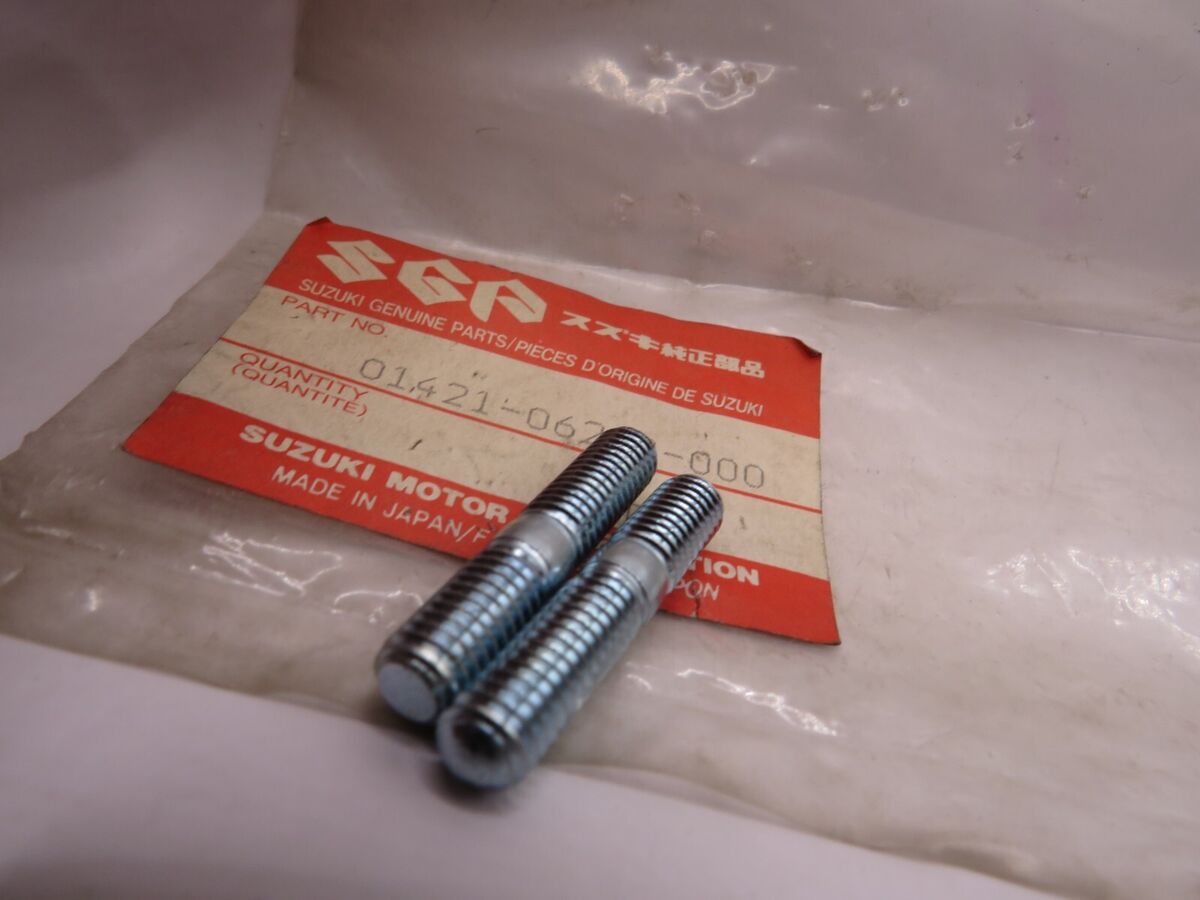 NOS Suzuki GS450 GS425 GS400 GS300 GS250 GS1100 OEM QTY2 Stud Bolt  01421-06208