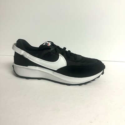 Nike Women s Waffle Debut Sneaker Black Size 9.5 M
