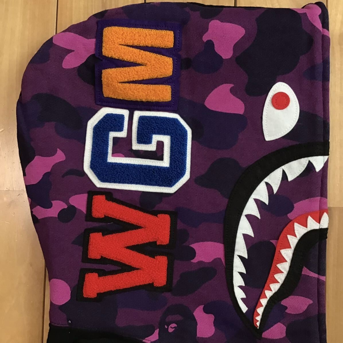 BAPE Purple camo x black shark full zip hoodie NIGO A BAPE Purple camo x black shark full zip hoodie NIGO A