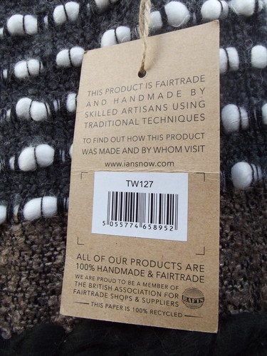 Wall hanging / throw by Ian Snow new with tags - Picture 3 of 5