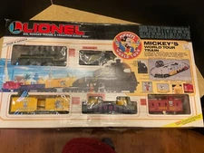 RARE LIONEL MICKEY'S WORLD TOUR TRAIN SET 6-11721 🚂 🚂 🚂.     🎁😊👍