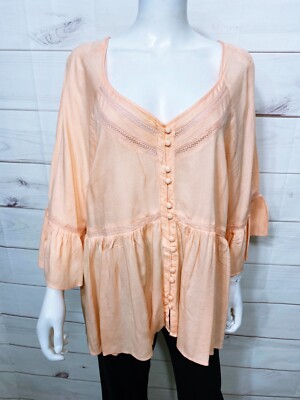 Torrid Womens Top Size 2 Peach Embroidered Lace Trim 3/4 Bell Sleeve