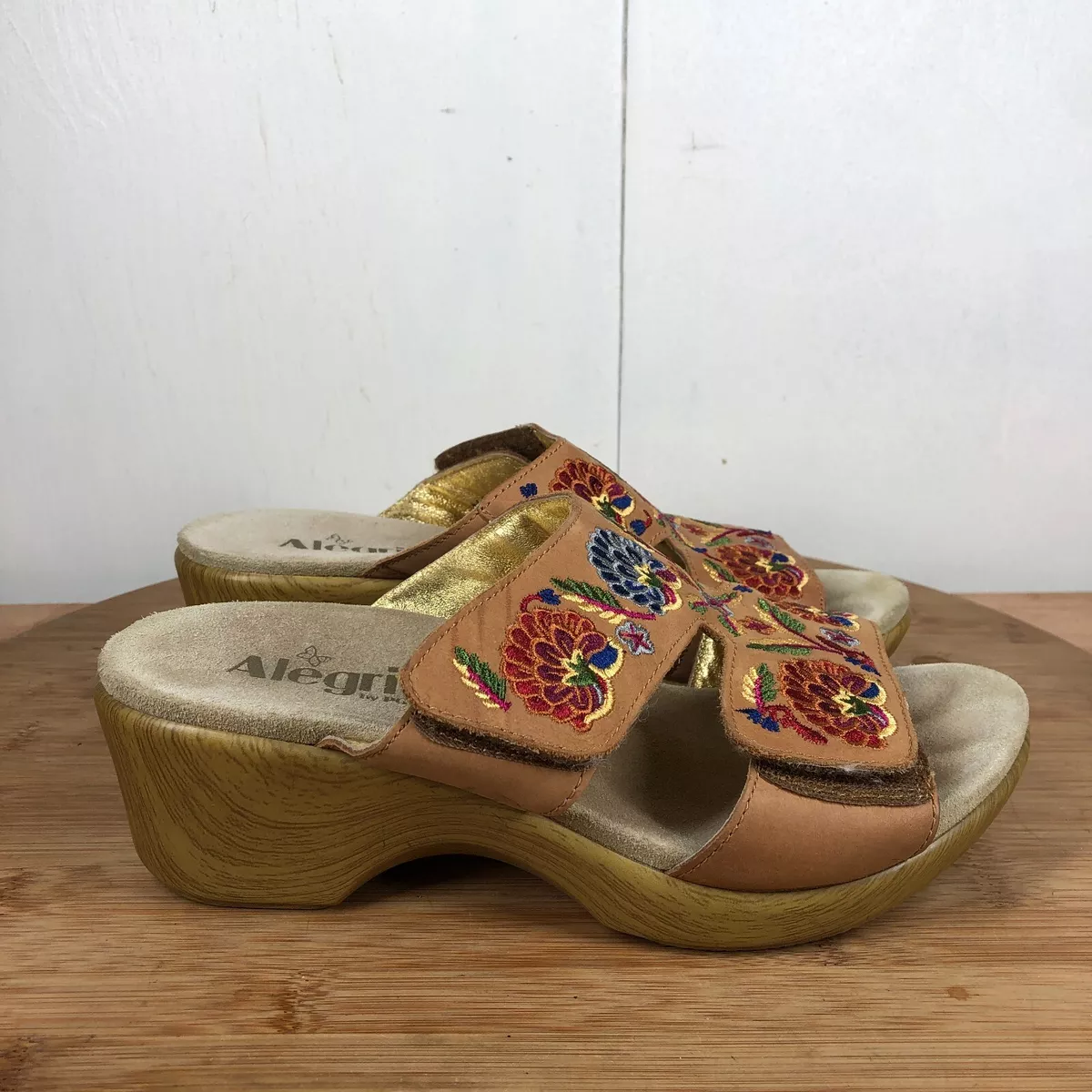 Alegria Shoes Womens 38 US 7 Lin Sandals Brown Leather Floral