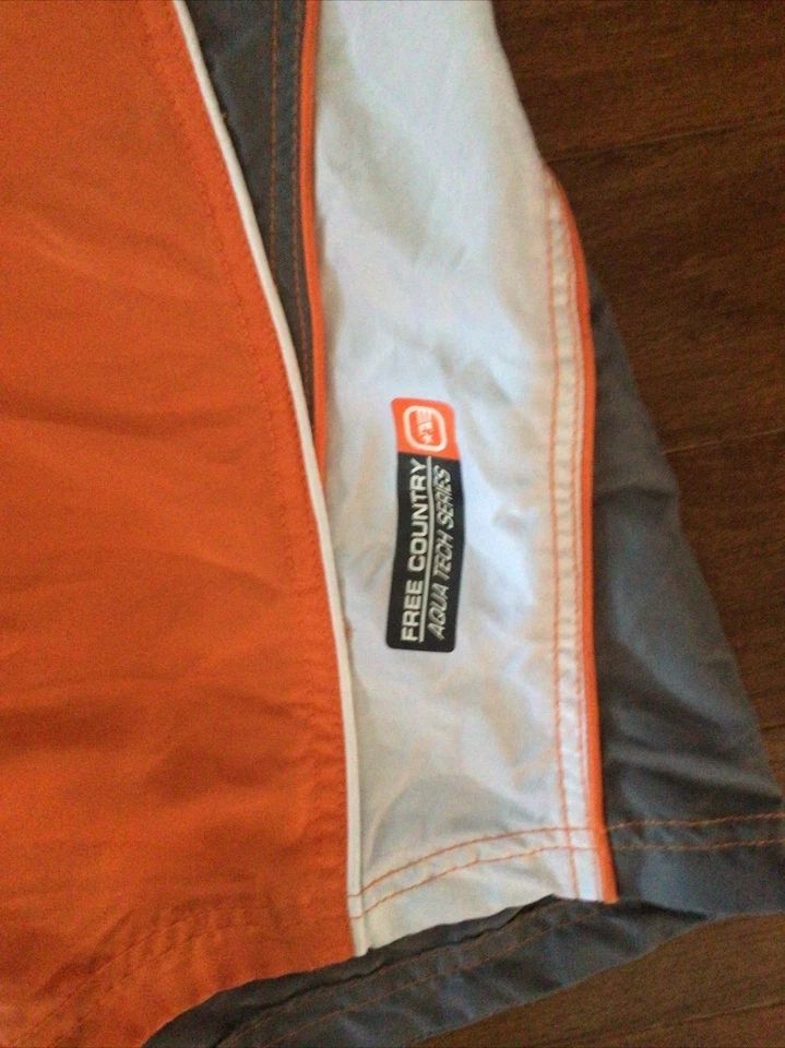 Bañador Free Country Hombre Mediano, Serie Aqua Tech, Muy Buen Estado Foto 3 de 4