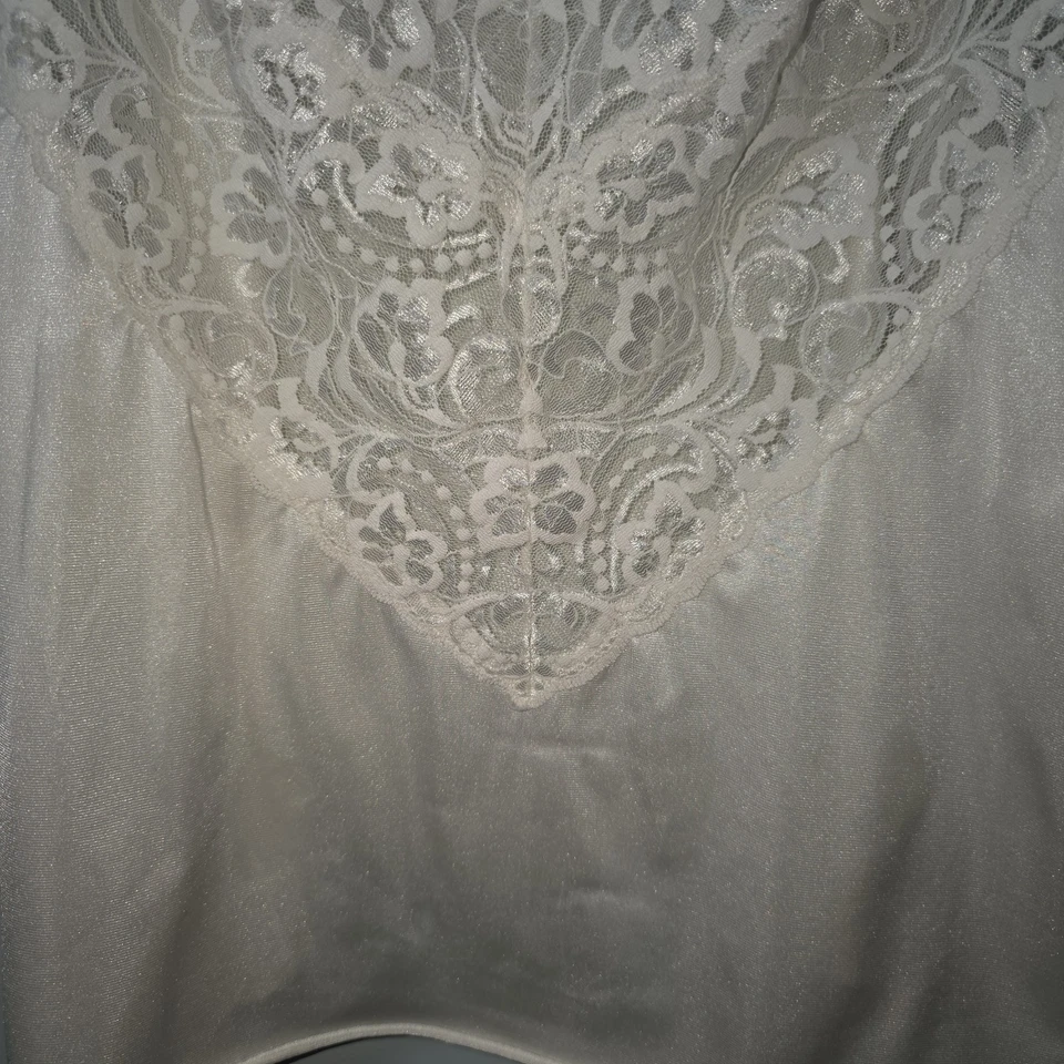Vtg Vanity Fair Cami Silky Size 40 Nylon Lingerie Lace Romance Off White Bridal - Image 3 of 4