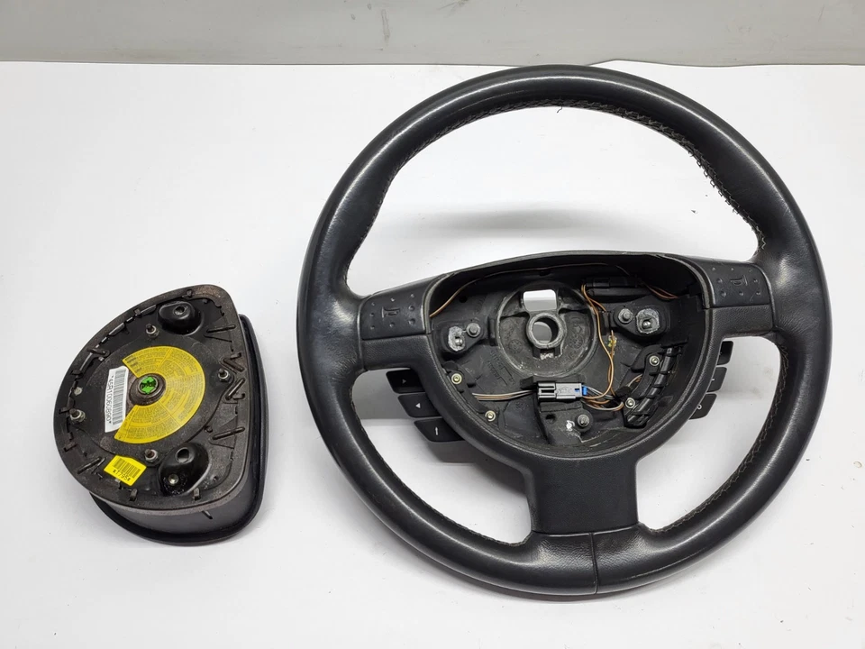 Opel Corsa C - Lenkrad mit Airbag Airbaglenkrad Multifunktion 9191942 (33) - Bild 2 von 4