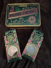Wicked Dunkin Donuts Munchkin Tin Made In Oz Glinda & Elphaba With Shiz pins