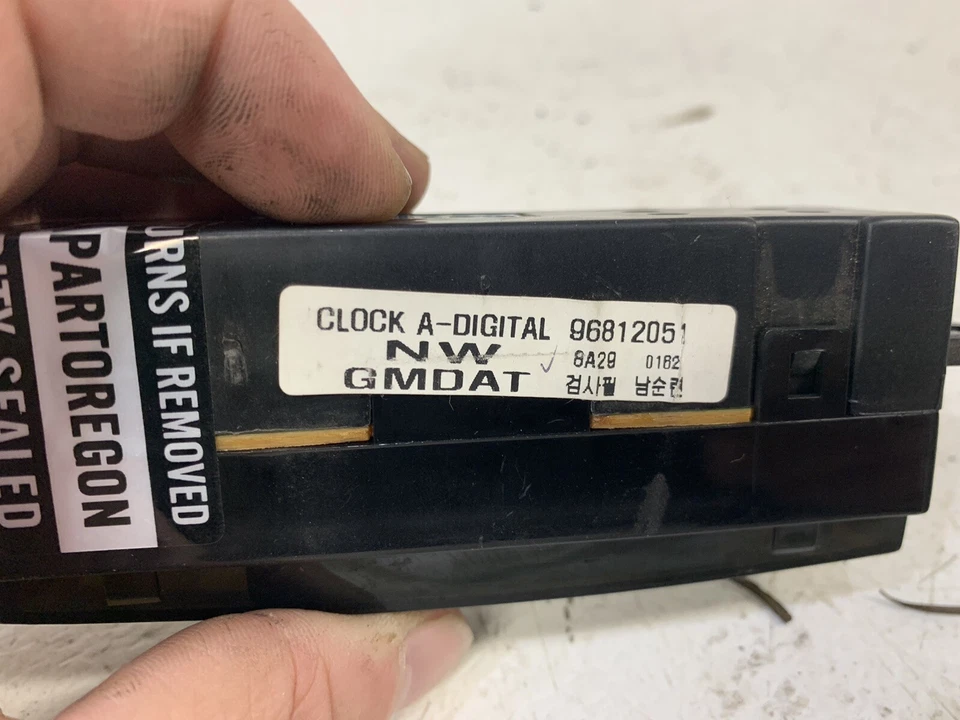 Reloj digital montado en el tablero Suzuki Forenza & Reno 2005-2008 96812051 garantía OEM Foto 3 de 4